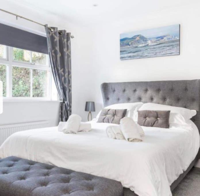Beautiful Large Property, Sleeps 9 Walking Distance To The Sea , Beaches And Restaurants Fantastic Interior Lyme Regis Eksteriør billede