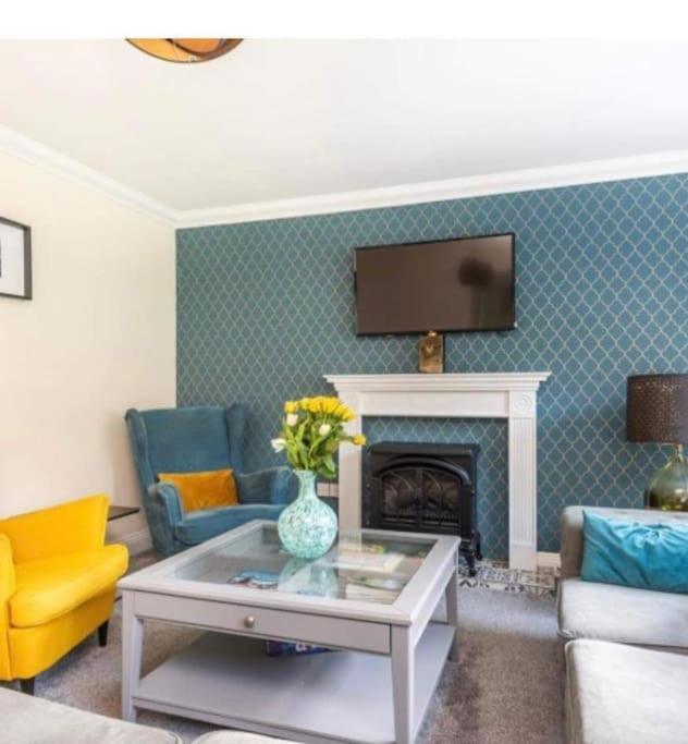 Beautiful Large Property, Sleeps 9 Walking Distance To The Sea , Beaches And Restaurants Fantastic Interior Lyme Regis Eksteriør billede